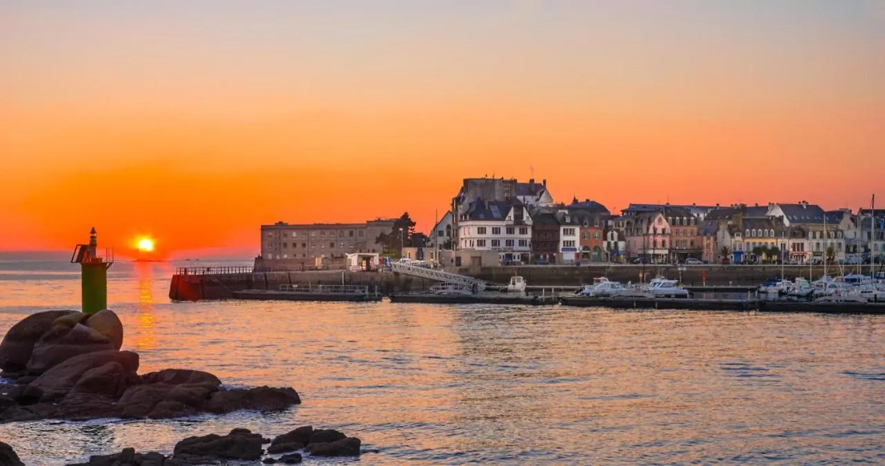 Appartement Centre Ville Concarn Home Concarneau 0*,